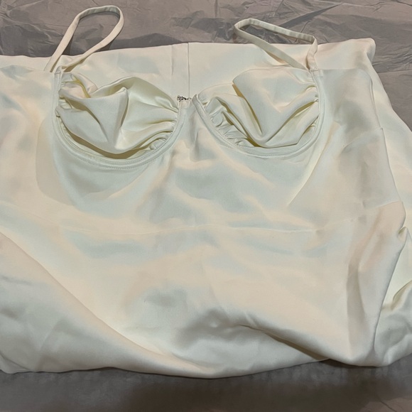 House of cb Flora Ivory Maxi dress - Picture 3 of 6